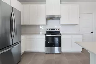 18501 Spotted Eagle Ln, Elgin, TX 78621 - Photo 6