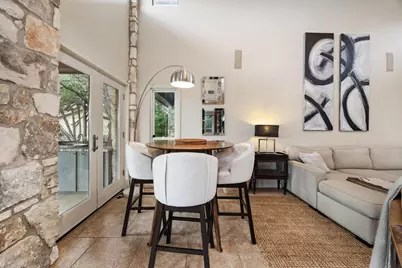 917 Challenger, Lakeway, TX 78734 - Photo 8