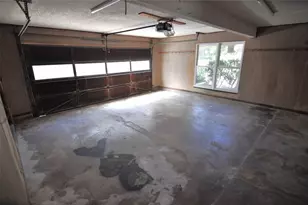 13203 Stillforest St, Austin, TX 78729 - Photo 10