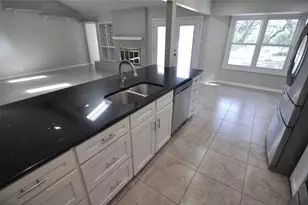 13203 Stillforest St, Austin, TX 78729 - Photo 8