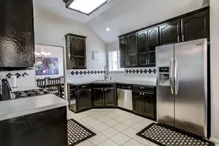 509 Dusty Leather Ct, Pflugerville, TX 78660 - Photo 10