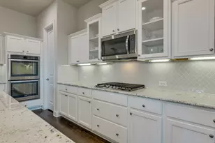 3300 Venezia View, Leander, TX 78641 - Photo 8