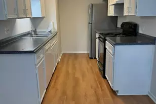 7000 Oak Meadow Cir, Austin, TX 78736 - Photo 2