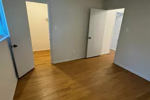 7000 Oak Meadow Cir, Austin, TX 78736 - Photo 4