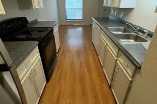 7000 Oak Meadow Cir, Austin, TX 78736 - Photo 6