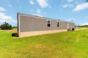 5670 E Hwy 290 St, Giddings, TX 78942 - Photo 18
