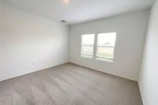 501 Vantage Dr, Hutto, TX 78634 - Photo 4