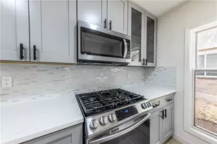 7601 West Gate Blvd, Austin, TX 78745 - Photo 14