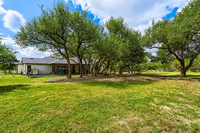 200 Quarter Horse Lane, Driftwood, TX 78619 - Photo 36