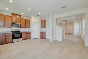 122 Lucky Texan Cv, Jarrell, TX 76537 - Photo 10