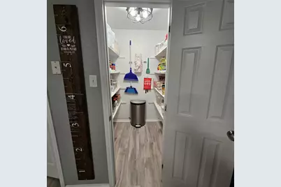 212 Druse Lane, Jarrell, TX 76537 - Photo 8