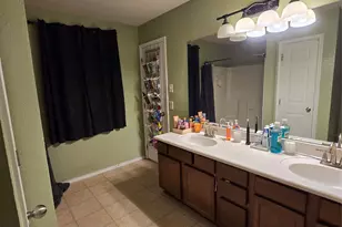 212 Druse Ln, Jarrell, TX 76537 - Photo 32