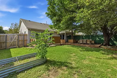 112 Prairie Springs Loop, Georgetown, TX 78626 - Photo 20