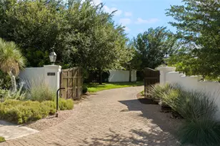 14500 Flat Top Ranch Rd, Austin, TX 78732 - Photo 10