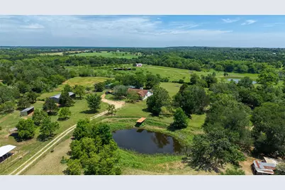 372 Hidden Oaks Drive, Elgin, TX 78621 - Photo 36