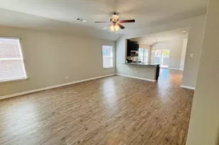 1320 Walden Pond Dr, Pflugerville, TX 78660 - Photo 10
