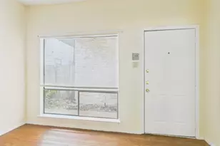 2815 Rio Grande St, Austin, TX 78705 - Photo 2