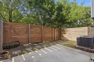 801 N Bluff Dr, Austin, TX 78745 - Photo 22