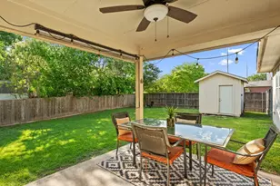 1201 Ridgewood Dr, Leander, TX 78641 - Photo 24