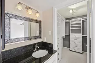 606 W Lynn St, Austin, TX 78703 - Photo 8