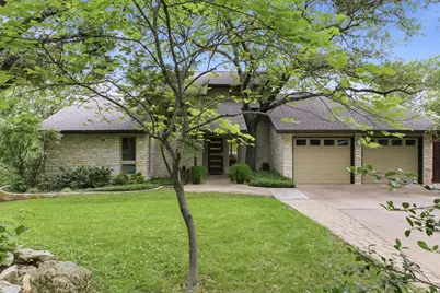 2615 Deerfoot Trail, Austin, TX 78704 - Photo 2