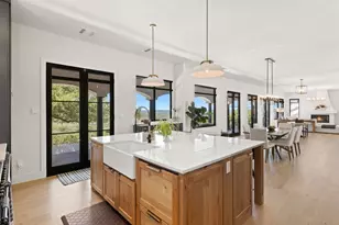 401 Rogart Dr, Spicewood, TX 78669 - Photo 14