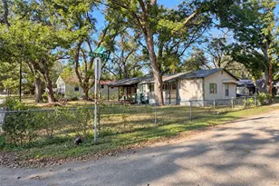 507 Crockett St, Martindale, TX 78655 - Photo 28