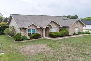 221 Breakaway Rd, Cedar Park, TX 78613 - Photo 2