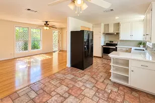 5200 Avon Pl, Austin, TX 78723 - Photo 2