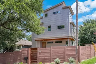 2201 E 9th St, Austin, TX 78702 - Photo 2