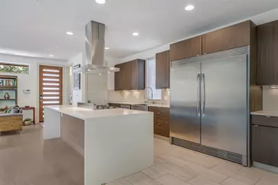 2201 E 9th Street, Austin, TX 78702 - Photo 6