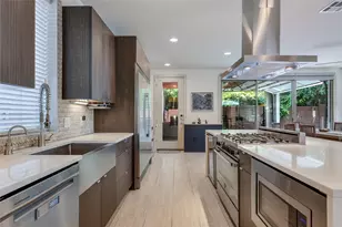 2201 E 9th St, Austin, TX 78702 - Photo 16