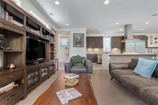 2201 E 9th St, Austin, TX 78702 - Photo 10