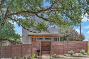 2201 E 9th St, Austin, TX 78702 - Photo 36