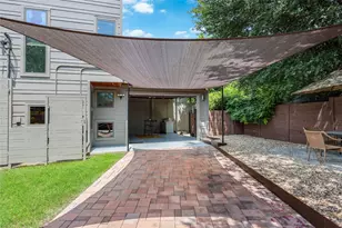 2201 E 9th St, Austin, TX 78702 - Photo 34