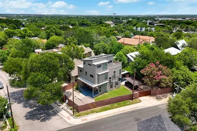 2201 E 9th Street, Austin, TX 78702 - Photo 1