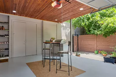 2201 E 9th Street, Austin, TX 78702 - Photo 32