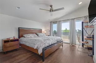2201 E 9th St, Austin, TX 78702 - Photo 28