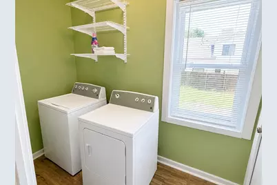 903 E 12th Street, Austin, TX 78702 - Photo 2