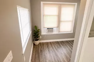 903 E 12th St, Austin, TX 78702 - Photo 12