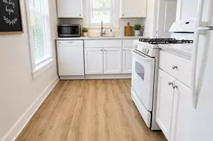 903 E 12th St, Austin, TX 78702 - Photo 6