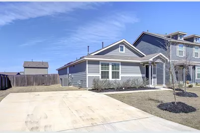 517 Thunderstorm Avenue, Lockhart, TX 78644 - Photo 4