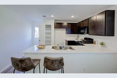 517 Thunderstorm Avenue, Lockhart, TX 78644 - Photo 10