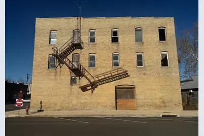 111 NE 2nd Street NE, Smithville, TX 78957 - Photo 2