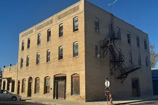 111 NE 2nd Street NE, Smithville, TX 78957 - Photo 1