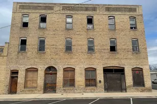 111 NE 2nd Street NE, Smithville, TX 78957 - Photo 1