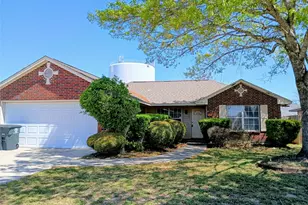 2047 Cornerstone Dr, New Braunfels, TX 78130 - Photo 1