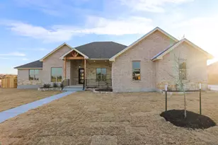 1820 Dorian Dr, Salado, TX 76571 - Photo 2