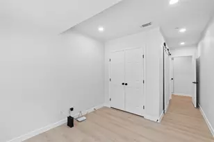 106 E Lola Dr, Austin, TX 78753 - Photo 12