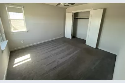 221 Green Knoll Lane, Georgetown, TX 78628 - Photo 18